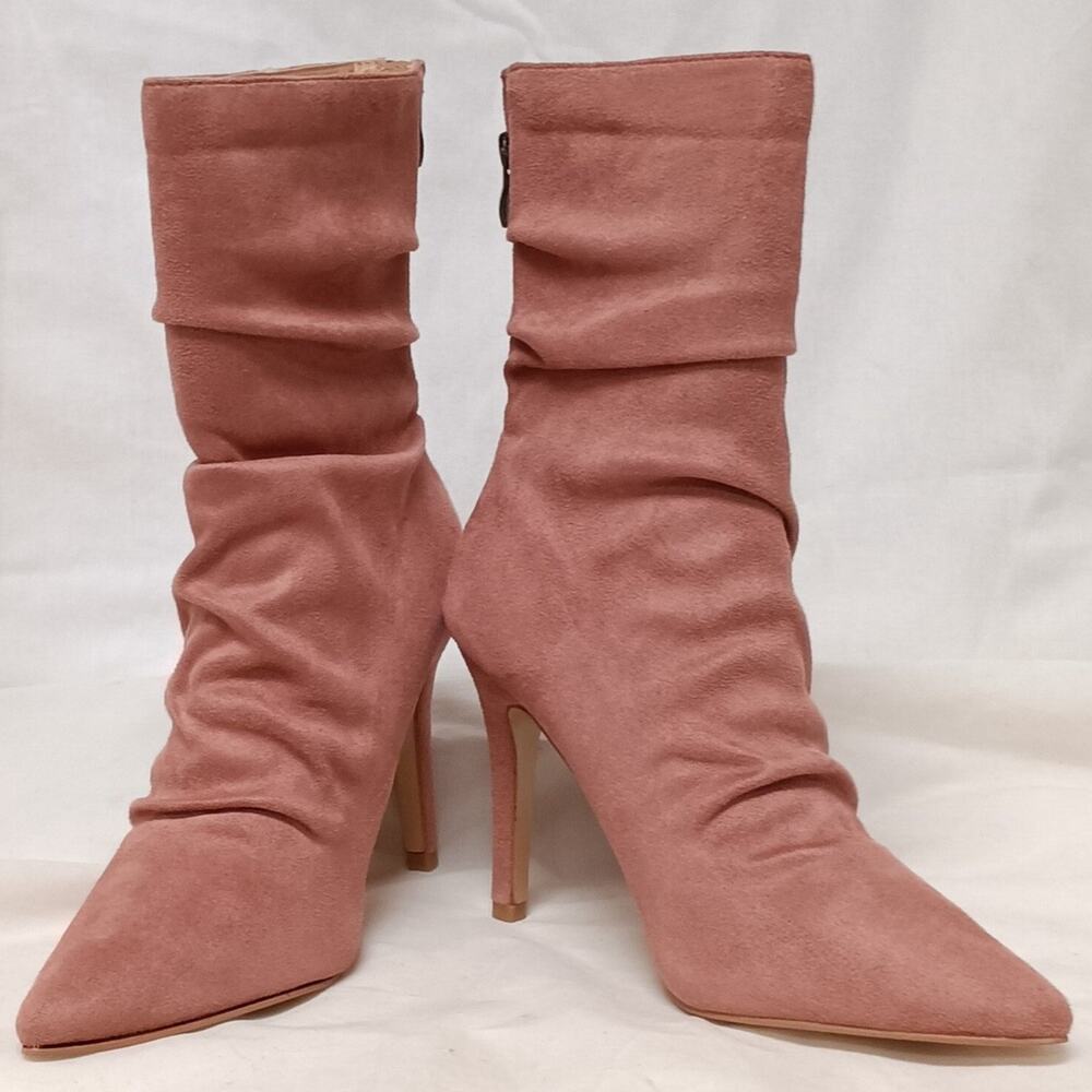 MISS LOLA Pink Booties